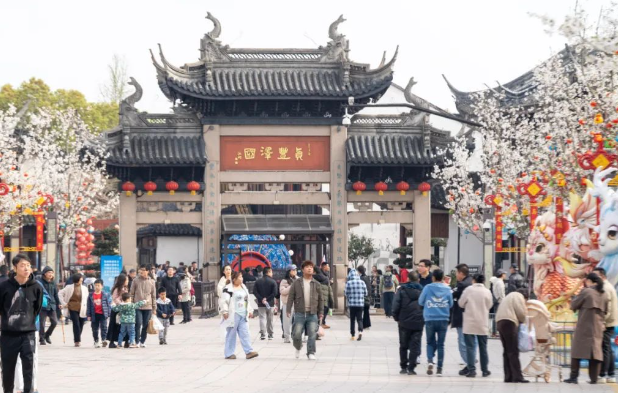 清(qing)明遊周莊，萬杯咖啡免費喝(hē)！